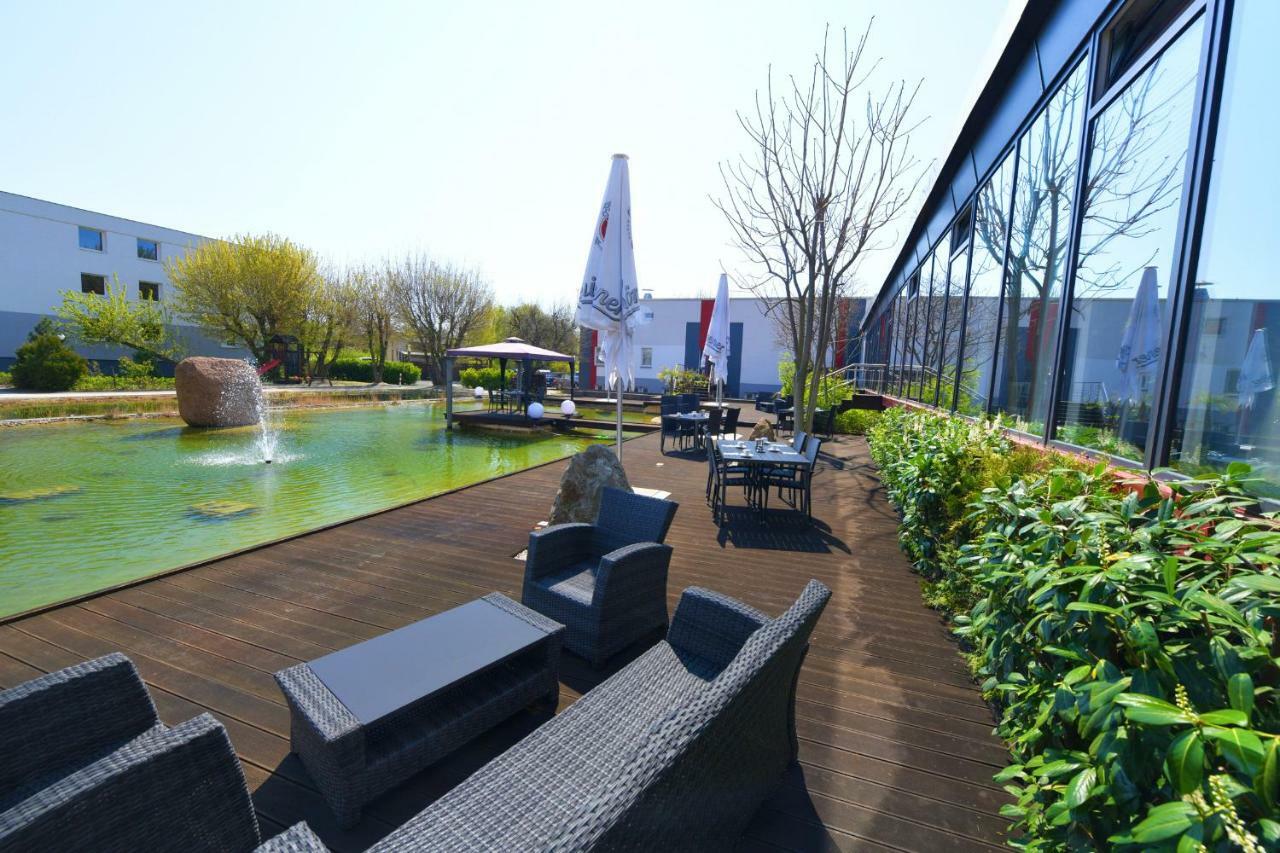 Skybasic Merseburg Exterior photo